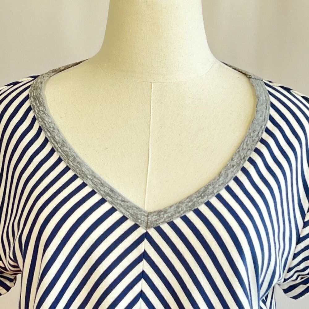Anthropologie TLA V-Neck Stripe Shirt- Small - NWT - Picture 11 of 15